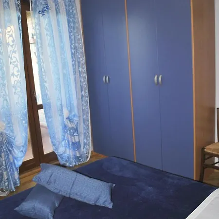 Sleeps 4 Air Con Wifi Faiolo