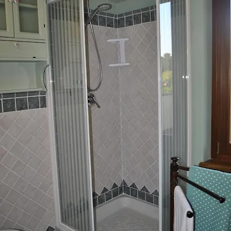 Sleeps 4 Air Con Wifi * Faiolo